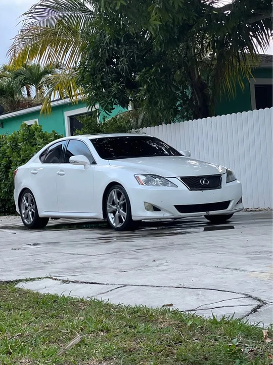 2010 Lexus IS 2nd Gen - Image 3 of 8
