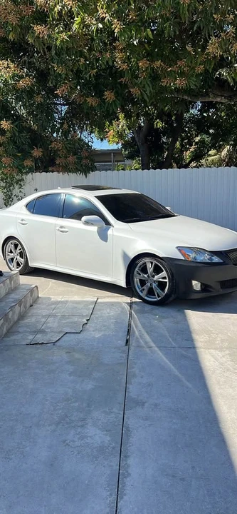 2010 Lexus IS 2nd Gen - Image 8 of 8