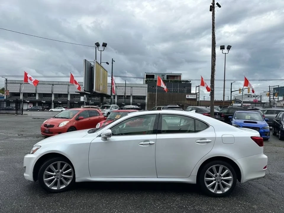 2010 Lexus IS 2nd Gen - Image 5 of 16