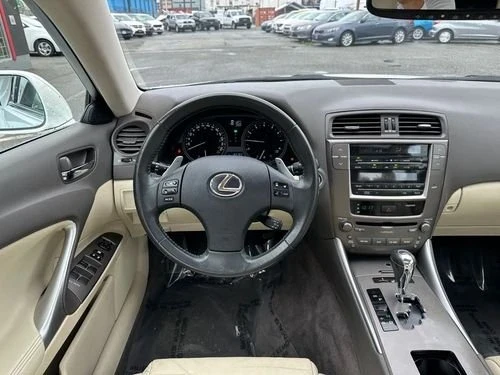 2010 Lexus IS 2nd Gen - Image 9 of 16