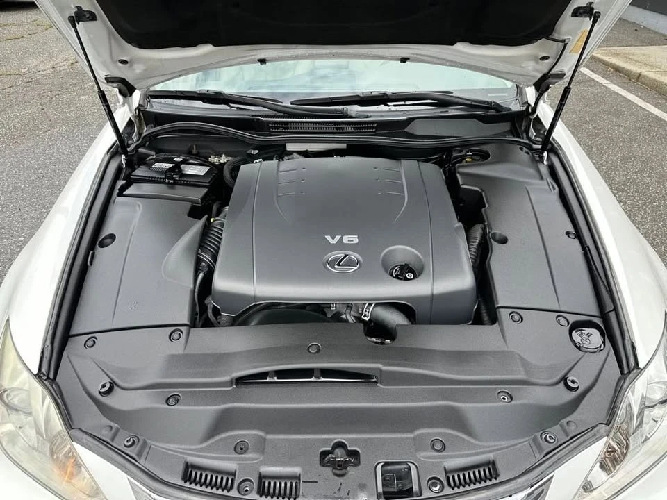 2010 Lexus IS 2nd Gen - Image 16 of 16