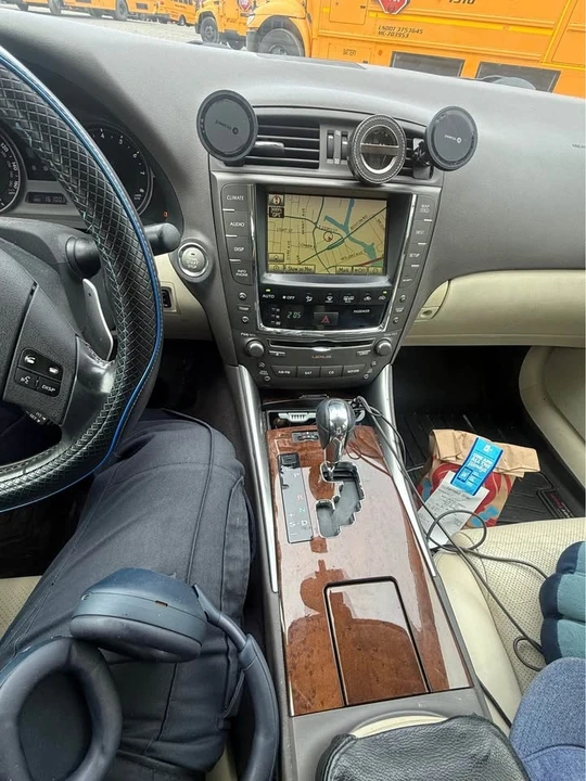 2010 Lexus IS 2nd Gen - Image 8 of 9