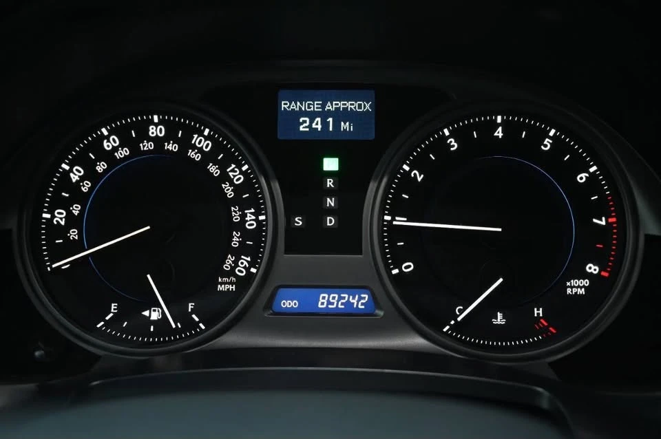 2010 Lexus IS 2nd Gen - Image 6 of 20
