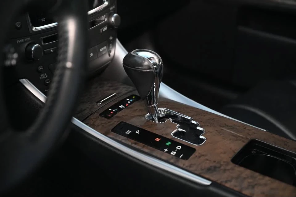 2010 Lexus IS 2nd Gen - Image 13 of 20