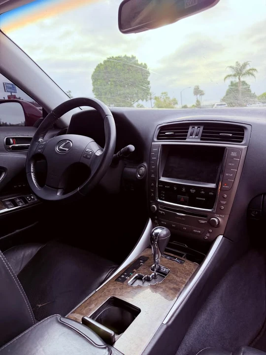 2010 Lexus IS 2nd Gen - Image 2 of 10