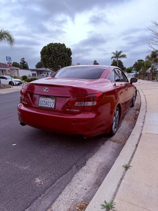 2010 Lexus IS 2nd Gen - Image 8 of 10