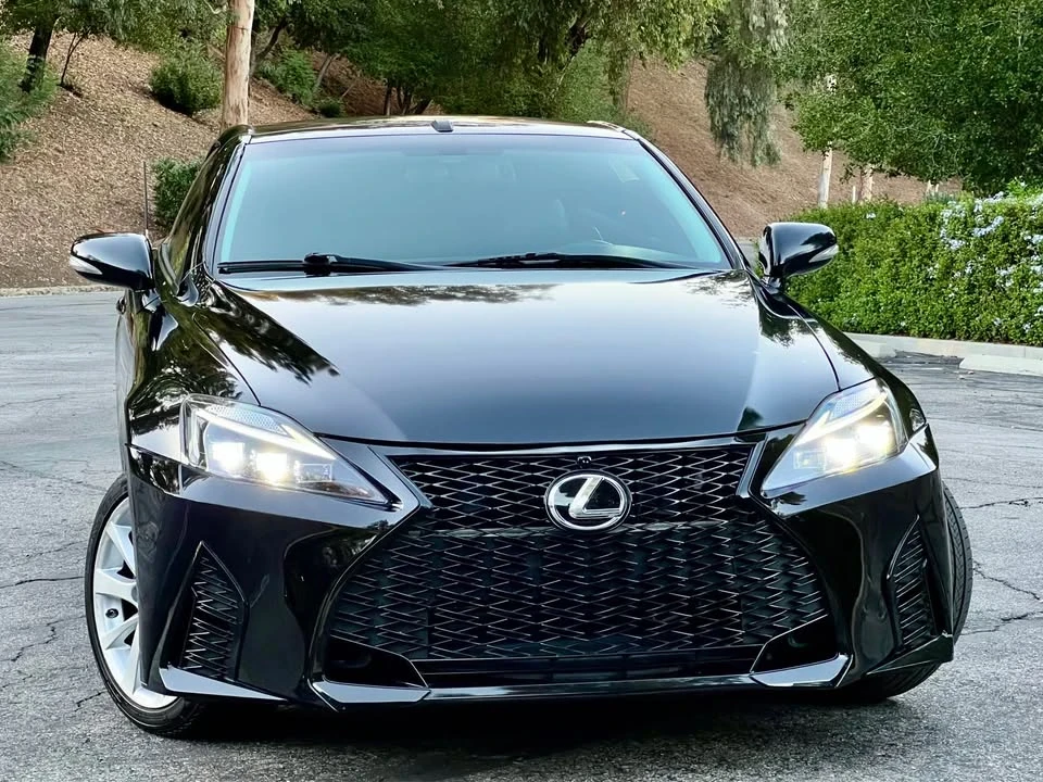 2010 Lexus IS 2nd Gen - Image 14 of 20