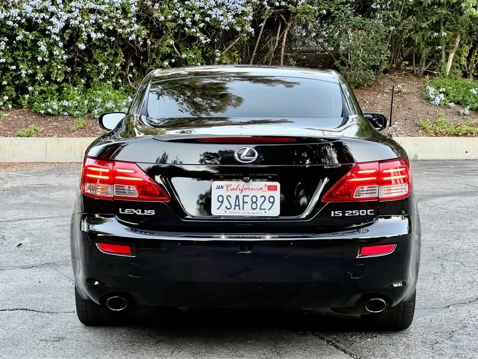 2010 Lexus IS 2nd Gen - Image 13 of 20