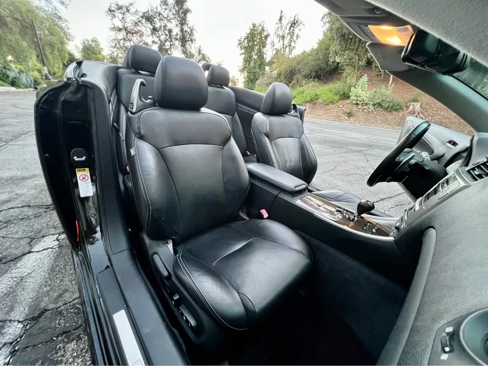 2010 Lexus IS 2nd Gen - Image 9 of 20