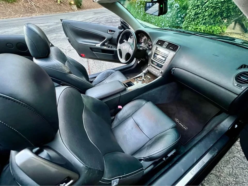 2010 Lexus IS 2nd Gen - Image 11 of 20