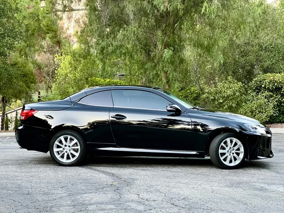 2010 Lexus IS 2nd Gen - Image 19 of 20