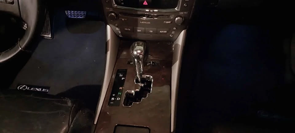 2010 Lexus IS 2nd Gen - Image 5 of 10