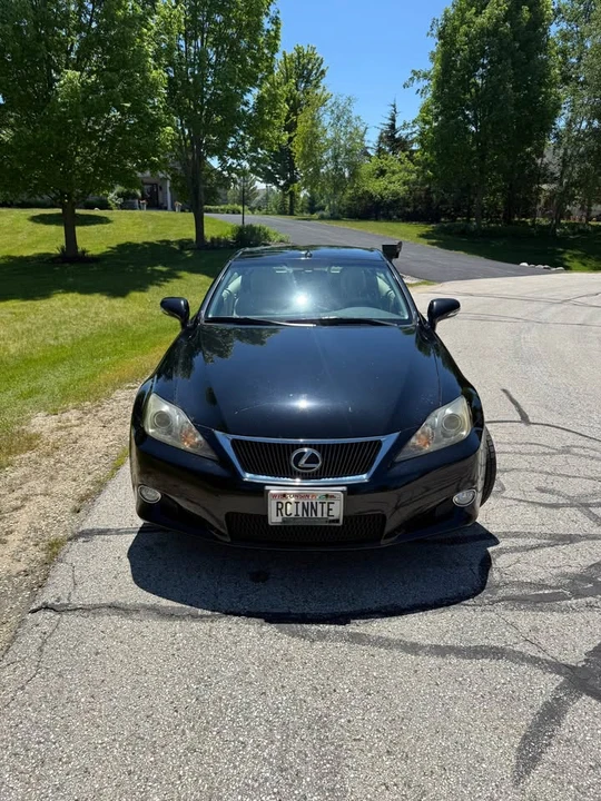 2010 Lexus IS 2nd Gen - Image 9 of 14