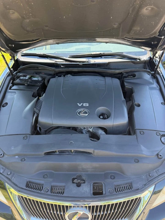 2010 Lexus IS 2nd Gen - Image 7 of 14