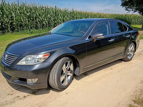 2010 Lexus LS460