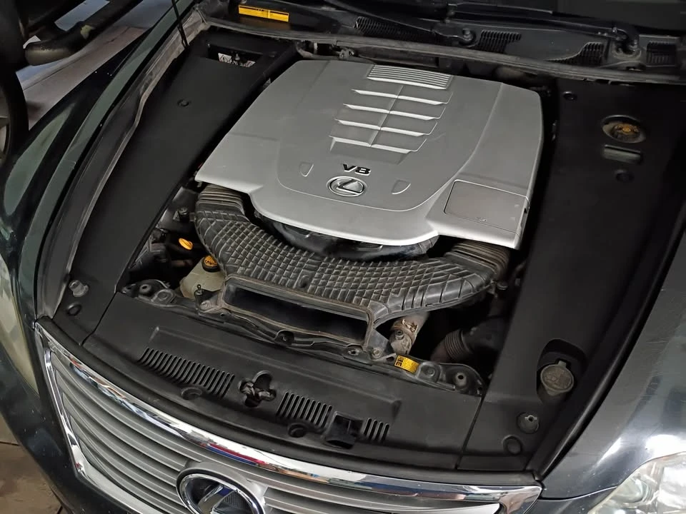 2010 Lexus LS 4th Gen - Image 9 of 9