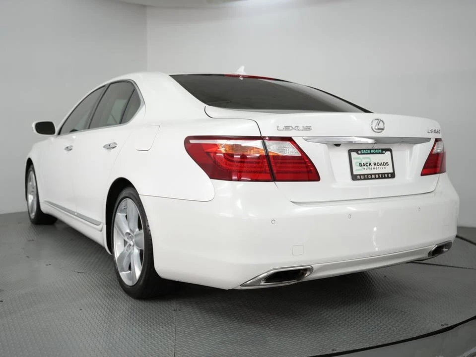 2010 Lexus LS 4th Gen - Image 7 of 20
