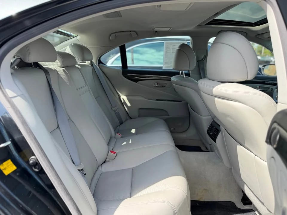2010 Lexus LS 4th Gen - Image 11 of 14