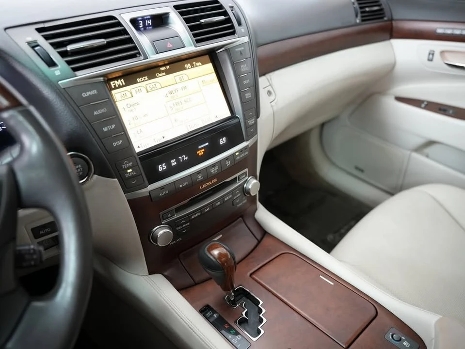 2010 Lexus LS 4th Gen - Image 20 of 20