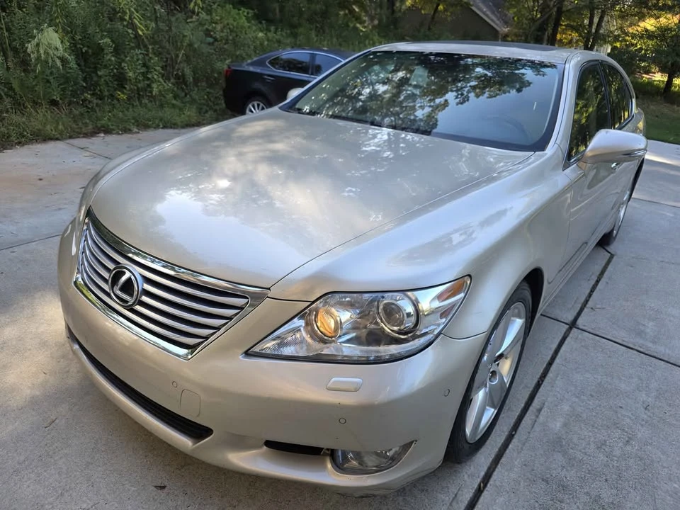 2010 Lexus LS 4th Gen - Image 2 of 16
