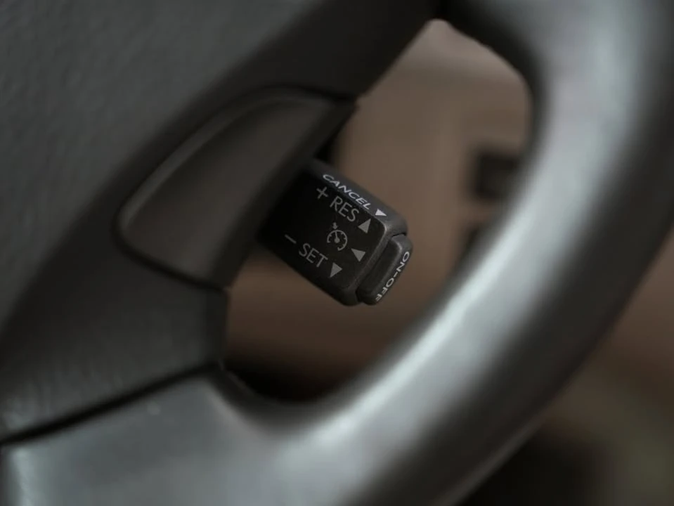 2010 Lexus LS 4th Gen - Image 17 of 20