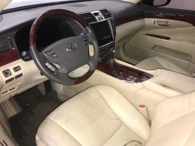2010 Lexus LS 4th Gen - Image 5 of 5