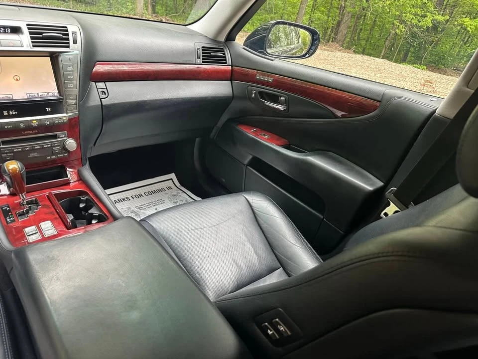 2010 Lexus LS 4th Gen - Image 11 of 11