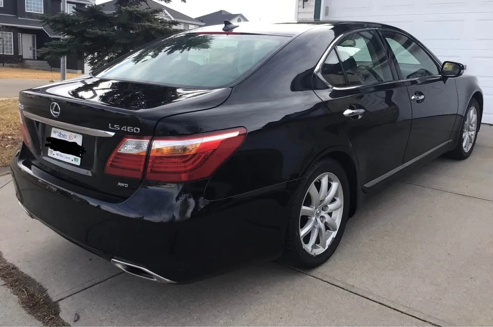 2010 Lexus LS 4th Gen - Image 10 of 10