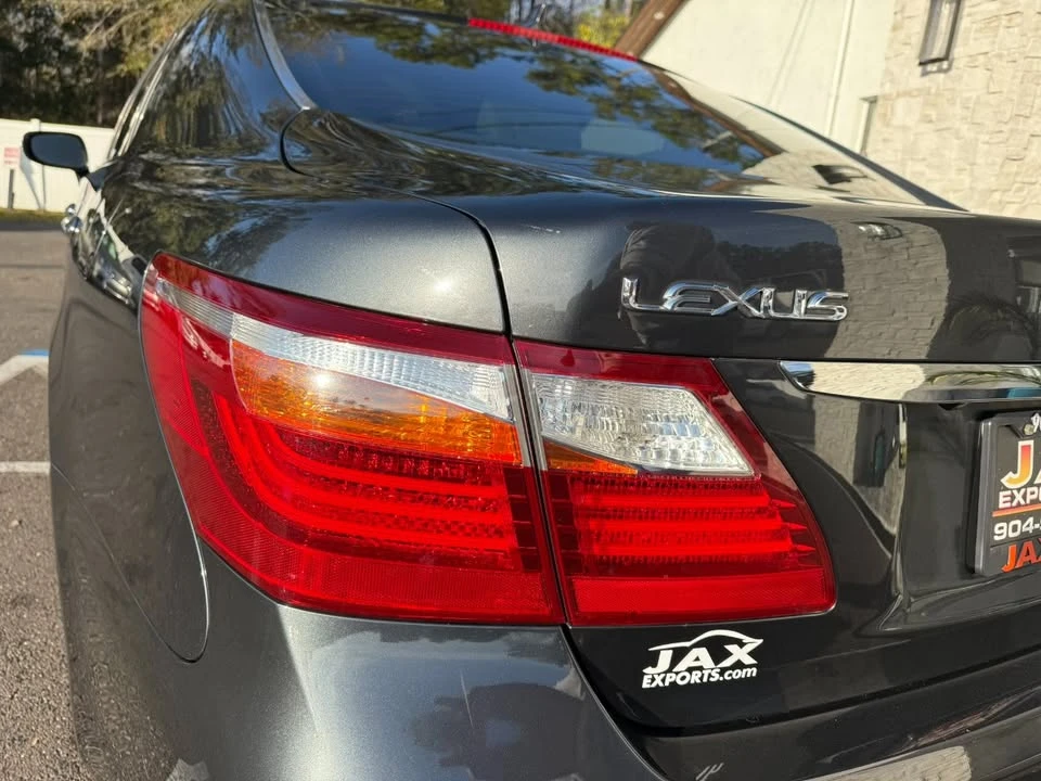 2010 Lexus LS 4th Gen - Image 8 of 20
