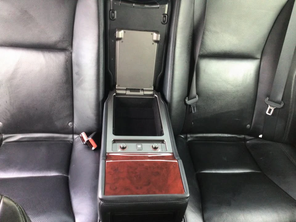 2010 Lexus LS 4th Gen - Image 7 of 10