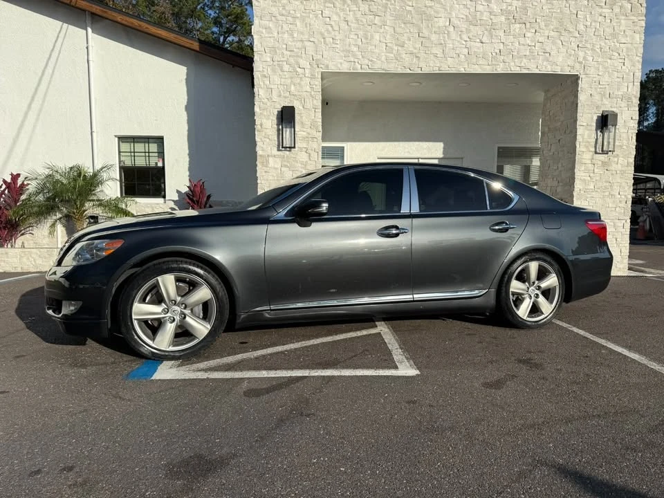 2010 Lexus LS 4th Gen - Image 2 of 20