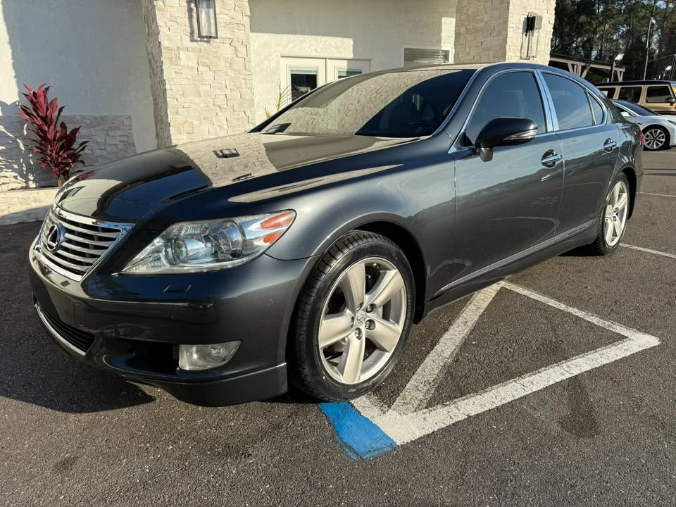 2010 Lexus LS 4th Gen - Image 10 of 20