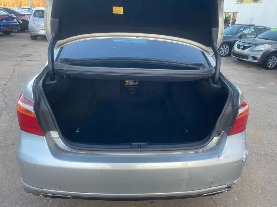 2010 Lexus LS 4th Gen - Image 10 of 17
