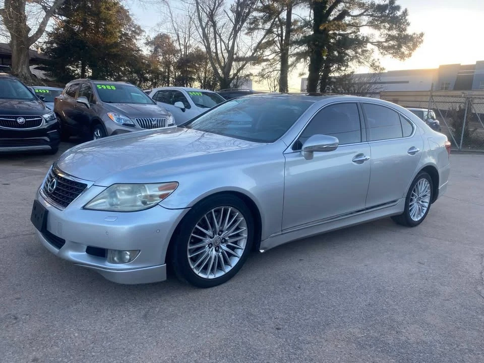 2010 Lexus LS 4th Gen - Image 3 of 17