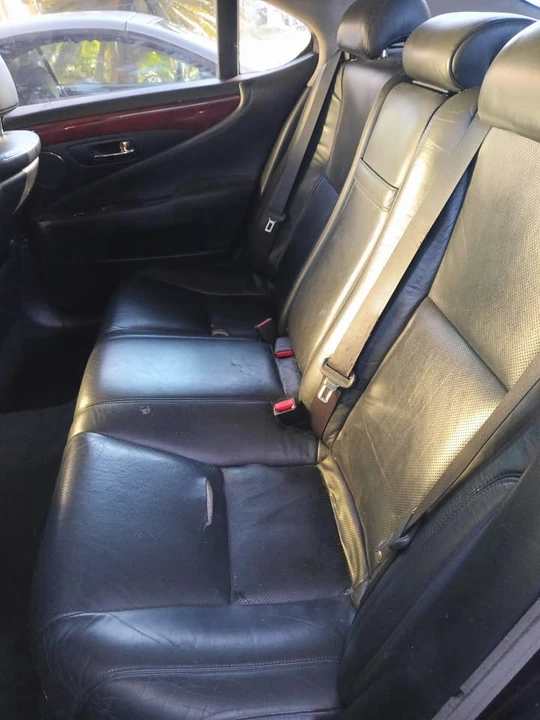 2010 Lexus LS 4th Gen - Image 12 of 18