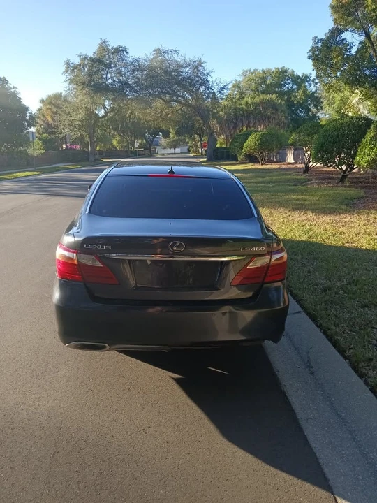 2010 Lexus LS 4th Gen - Image 4 of 18