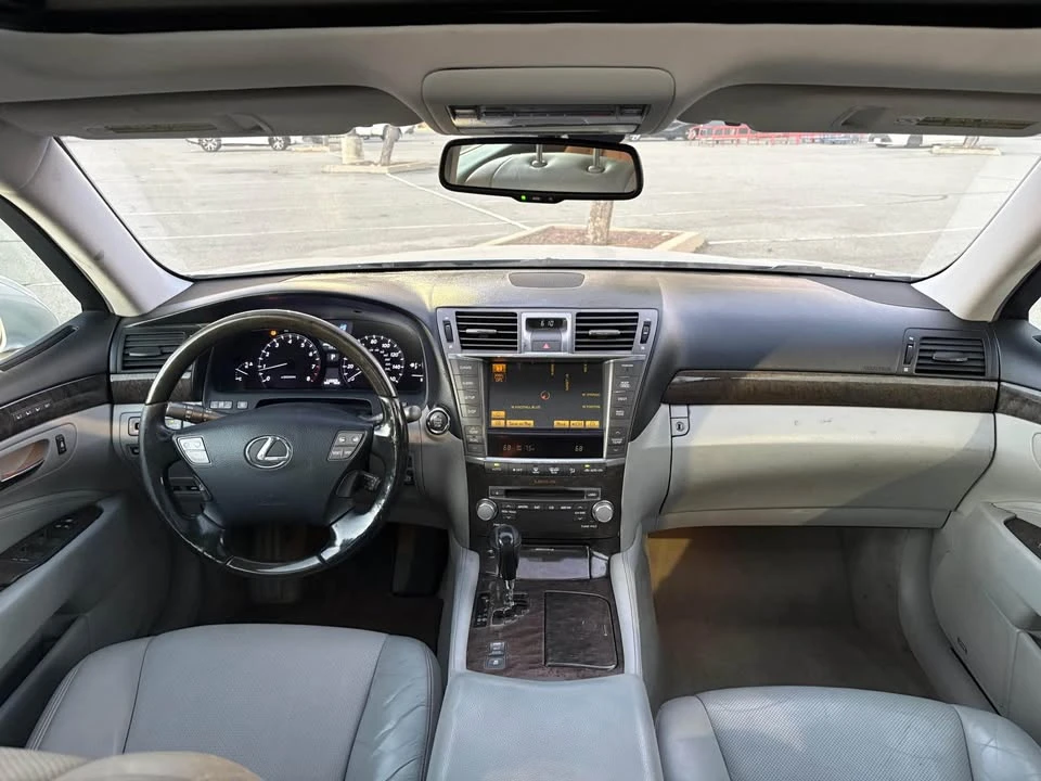 2010 Lexus LS 4th Gen - Image 14 of 18