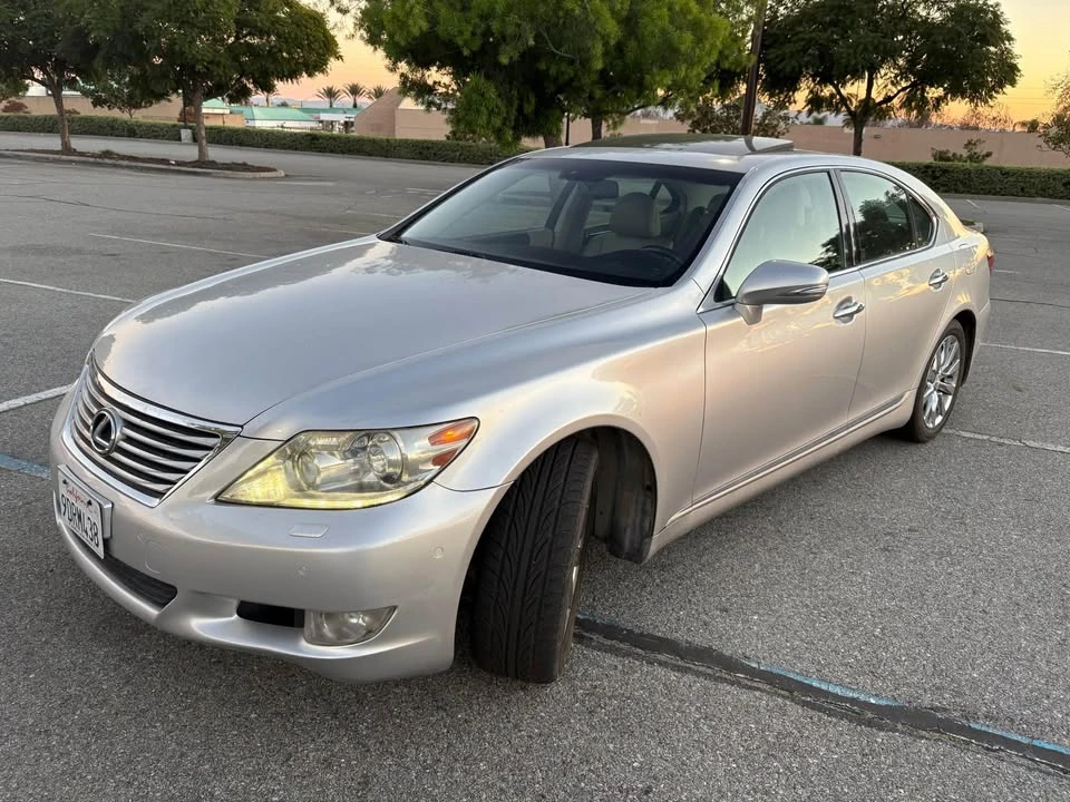 2010 Lexus LS 4th Gen - Image 6 of 18