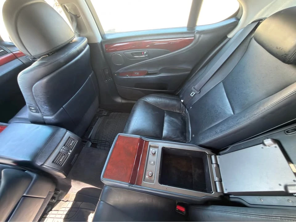 2010 Lexus LS 4th Gen - Image 9 of 9