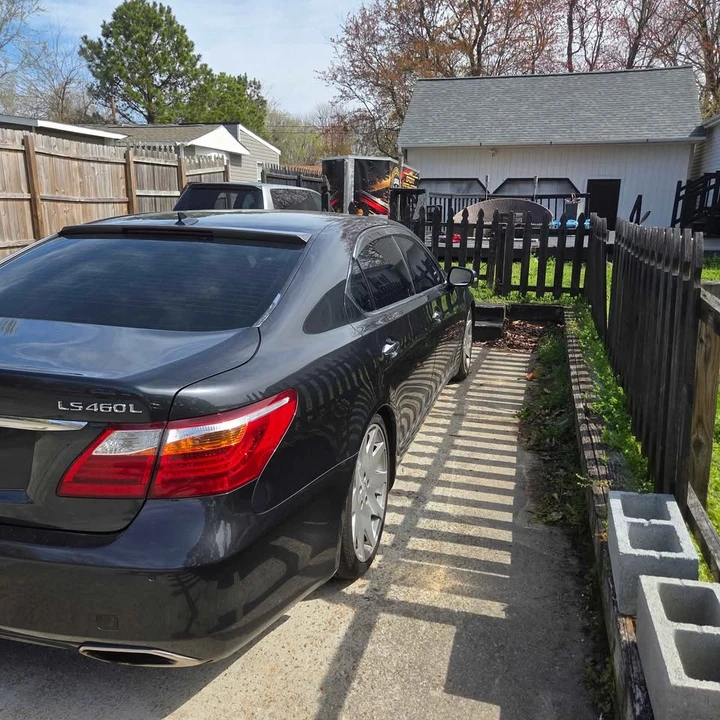 2010 Lexus LS 4th Gen - Image 2 of 5