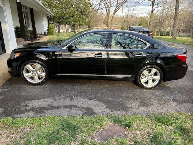 2010 Lexus LS 4th Gen - Image 2 of 8