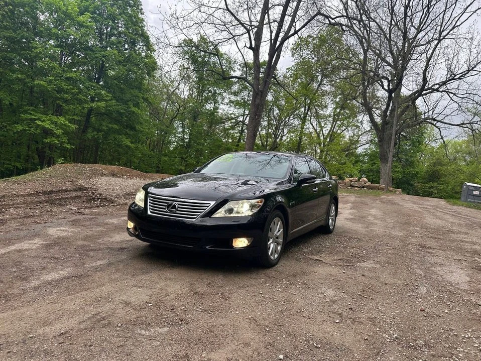 2010 Lexus LS 4th Gen - Image 2 of 20