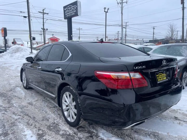 2010 Lexus LS 4th Gen - Image 5 of 17
