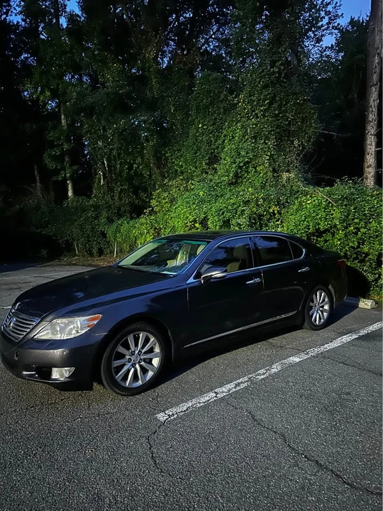 2010 Lexus LS 4th Gen - Image 3 of 11