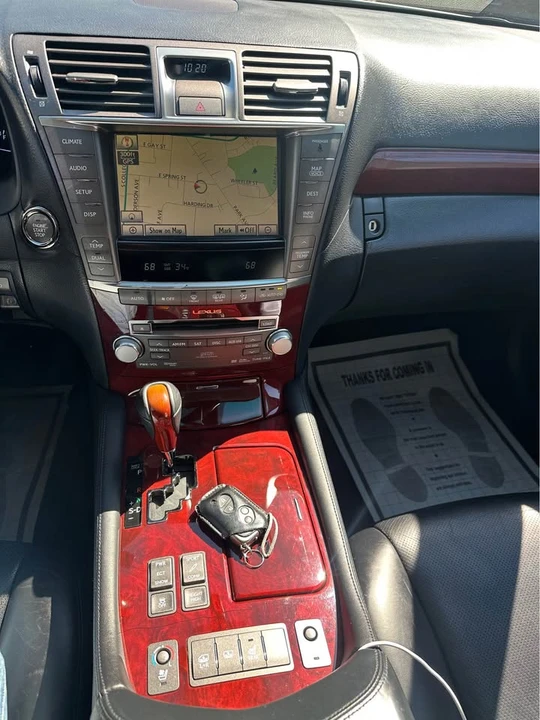 2010 Lexus LS 4th Gen - Image 18 of 20