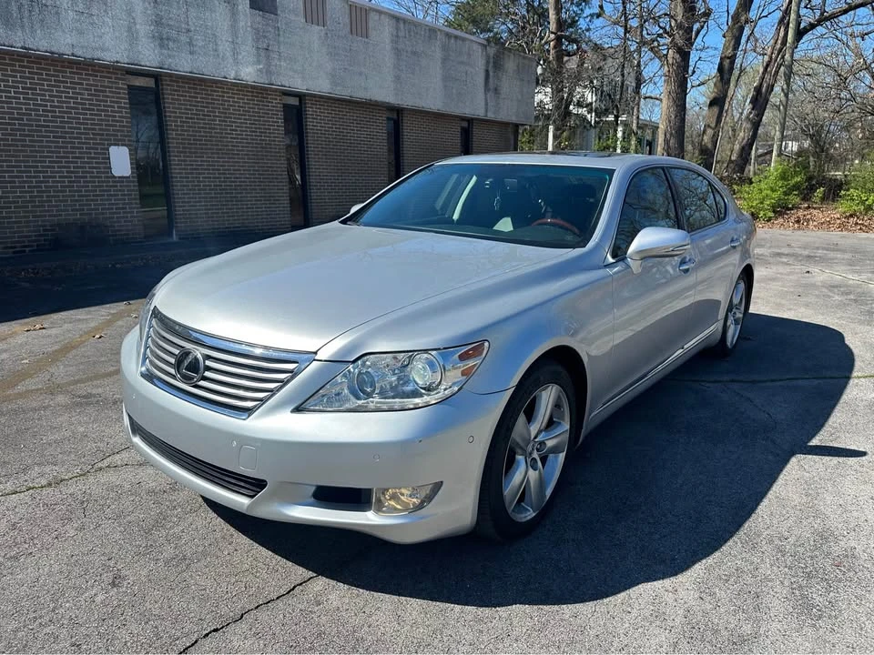 2010 Lexus LS 4th Gen - Image 5 of 20