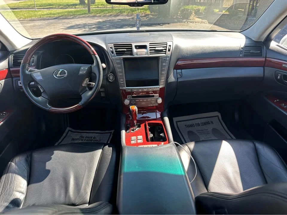 2010 Lexus LS 4th Gen - Image 15 of 20