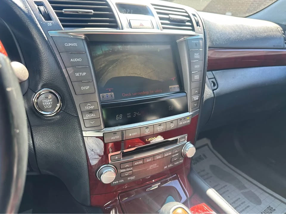 2010 Lexus LS 4th Gen - Image 17 of 20