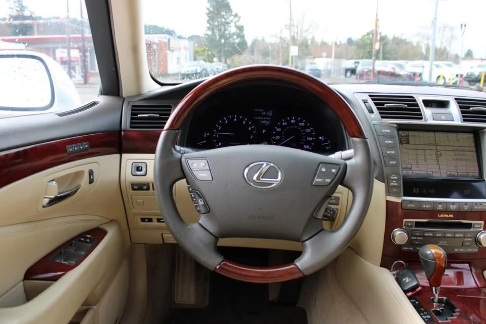 2010 Lexus LS 4th Gen - Image 11 of 18