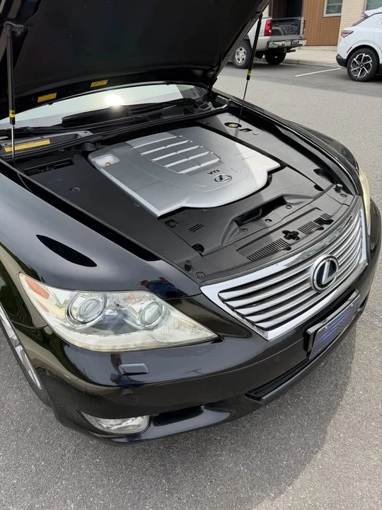 2010 Lexus LS 4th Gen - Image 7 of 16